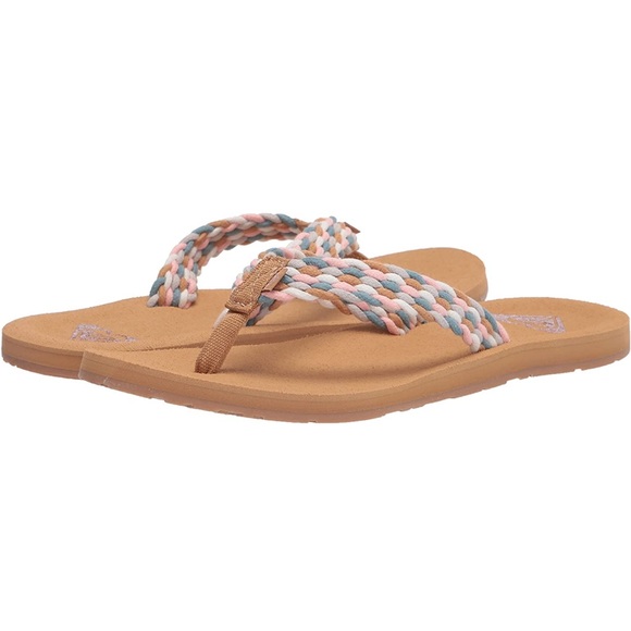 Roxy Shoes - NWB Roxy Porto Flip Flops 🩴
